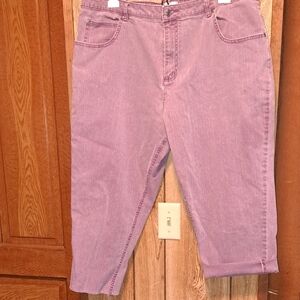 Christopher & Banks Purple Capri Jeans size 18W. Stretch